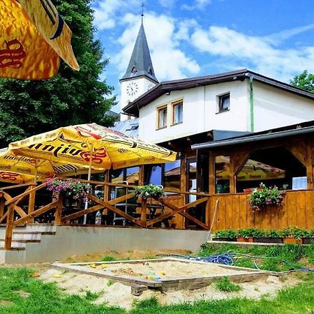 Penzion U Hrocha Lucany nad Nisou Екстер'єр фото