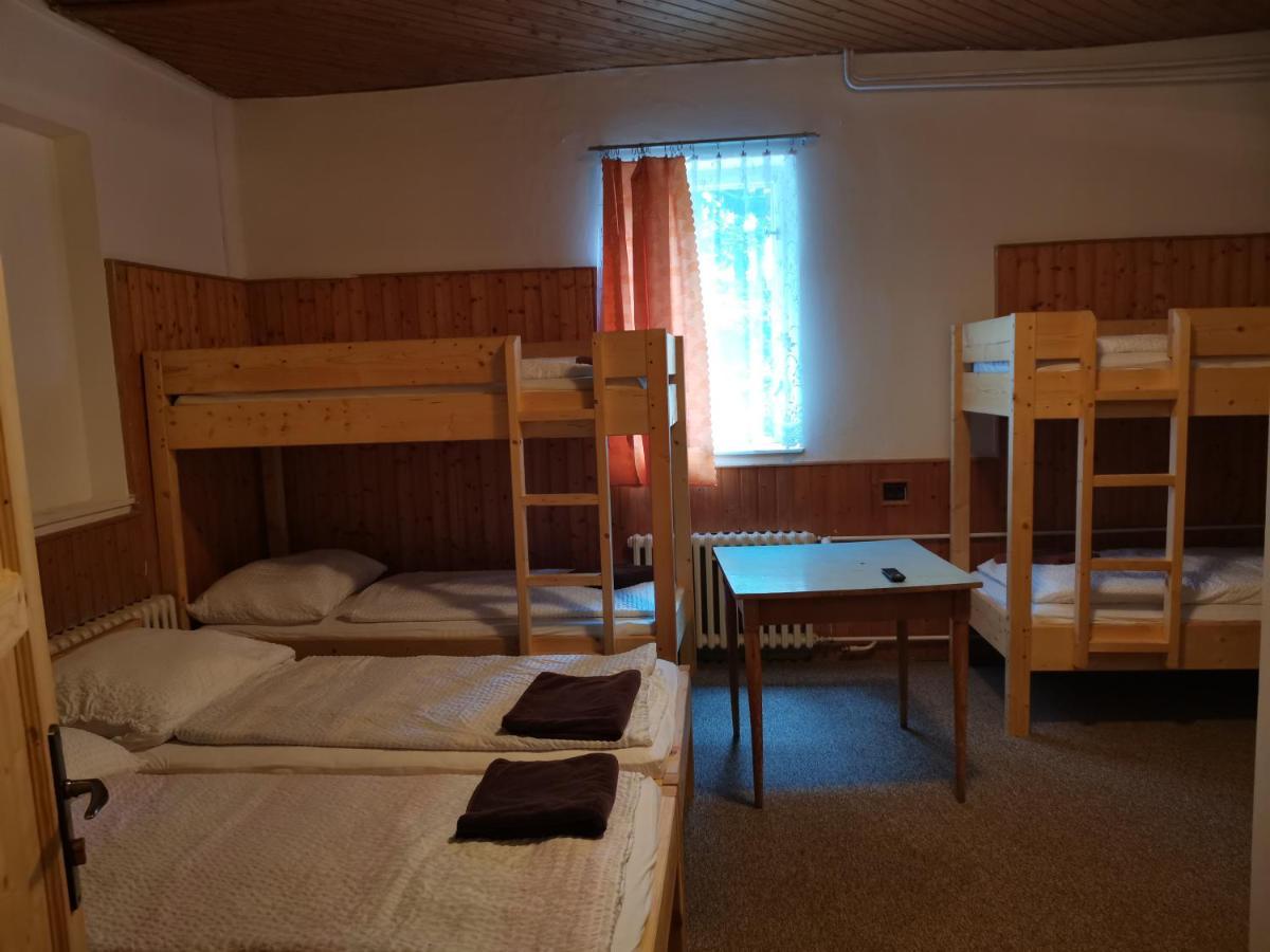 Penzion U Hrocha Lucany nad Nisou Екстер'єр фото